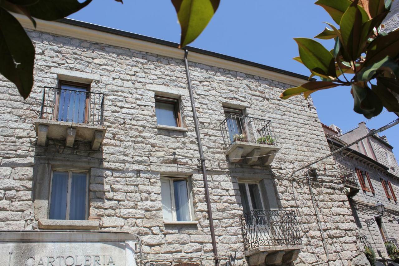 تيمبيو باوسانيا B&B Piazza Di L'Ara المظهر الخارجي الصورة